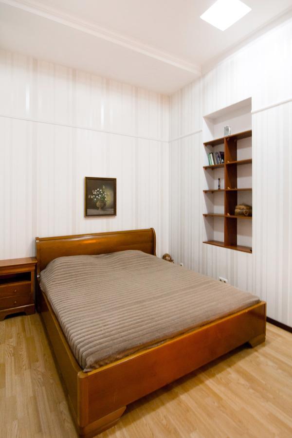 Downtown Prestige Apartment Odessa Buitenkant foto